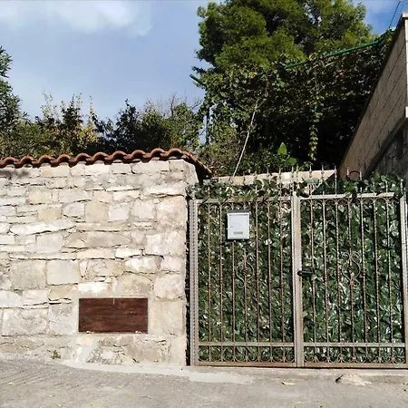 Ivana Apartamento Splitska